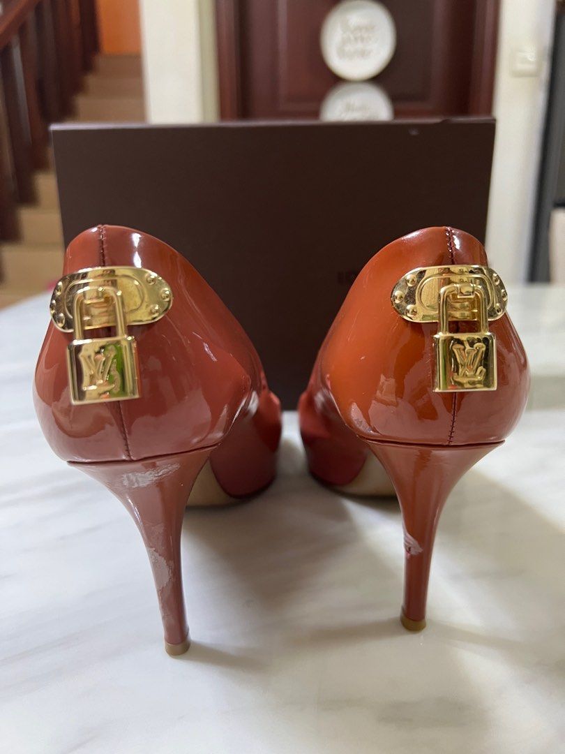 Lv discount nude heels