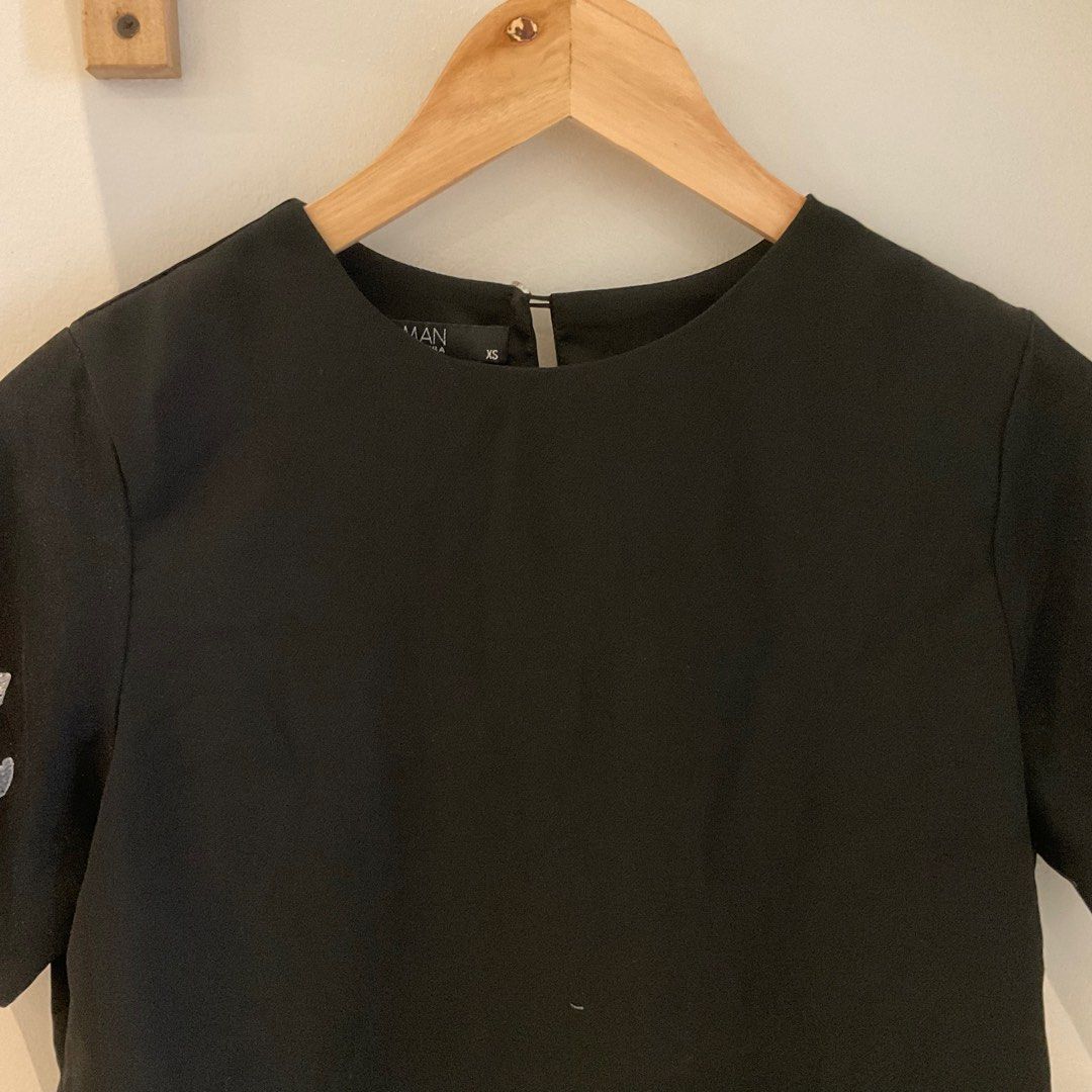 Black blouse with embroidered sleeves (Category: Blouses) located in Quezon City. Submitted by sudo8 (Listing ID 1244074905, Image 2). Description: High quality Simple and classy Personal favorite XS on tag but fits up to M.