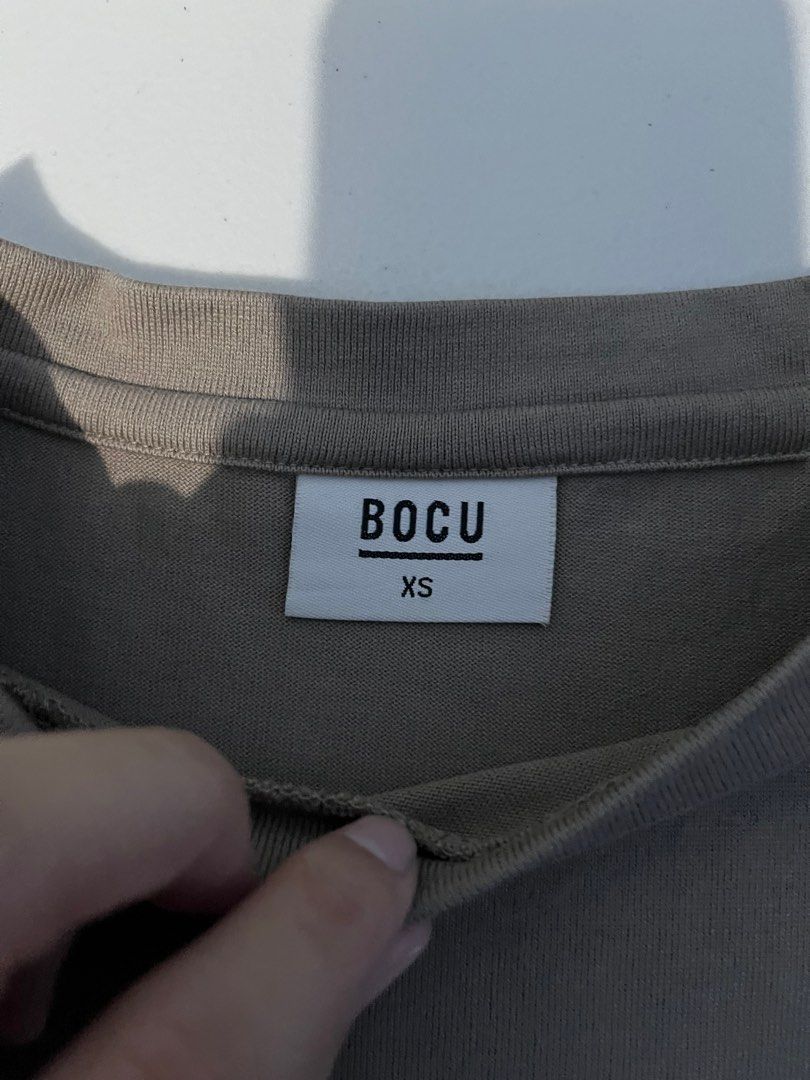 BOCU Oversized T-Shirt (Unisex) (Category: Shirts) located in Davao. Submitted by chestnutstoredvo (Listing ID 1243949054, Image 3). Description: Bocu Extended Sleeves T-Shirt | Unisex Only used once Size in tag: XS (Fit Small to Medium) Dimensions L: 26” W: 20.5” Available for Delivery Note: delivery fee will be shouldered by the buyer (via Grab if from Davao City, via LBS/J&T Express if nationwide) PM for more inquiries.
