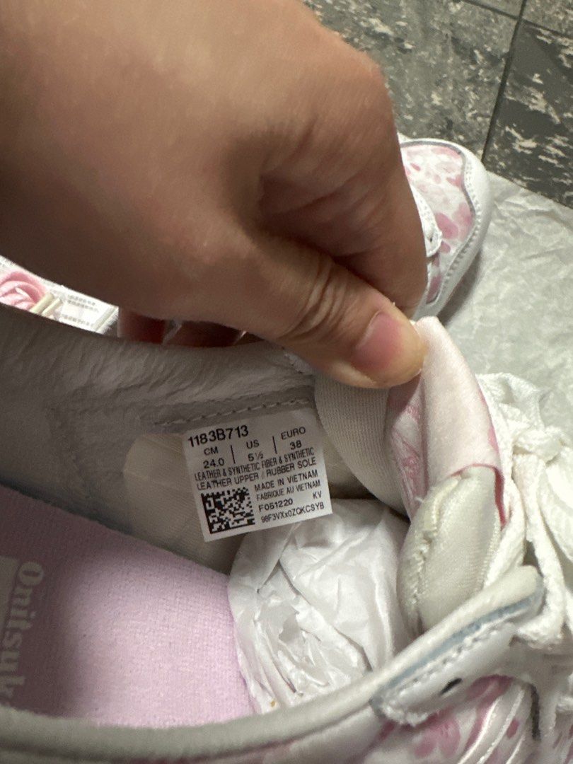 onitsuka tiger sakura