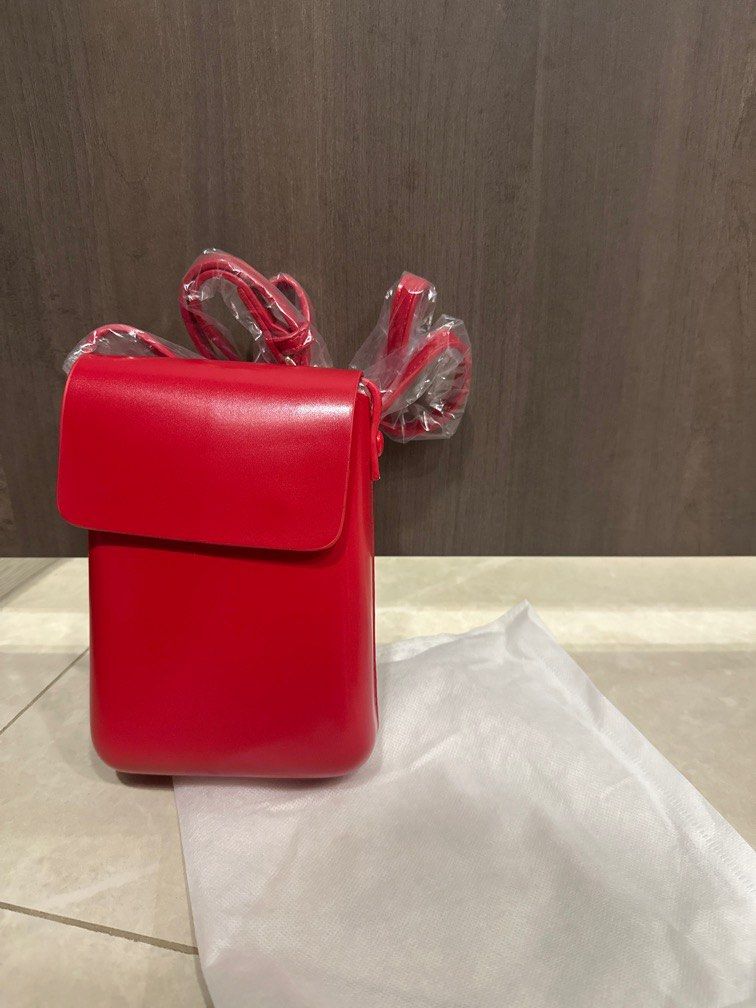 Red satchel purse top