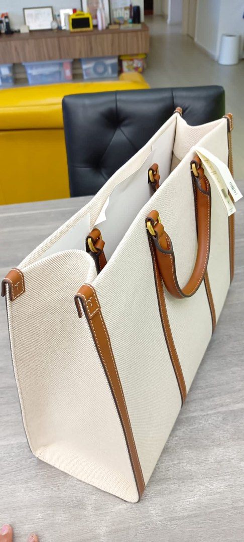 Brand new Tory Burch Tote Bag Women s Fashion Bags Wallets