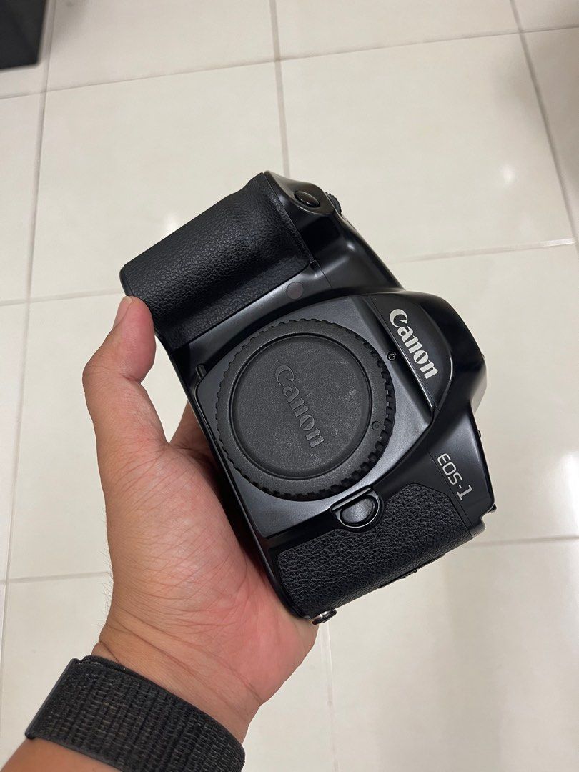 Canon EOS 1 film camera, Photography, Cameras on Carousell