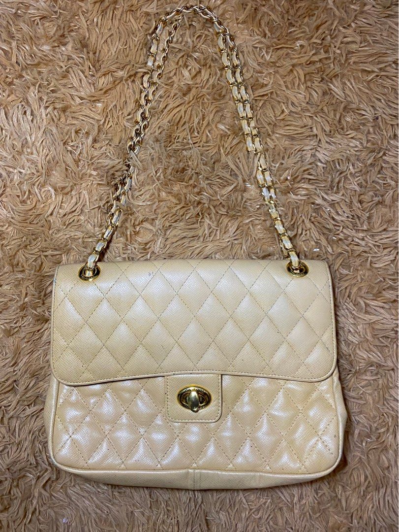 Capacci sling bag store