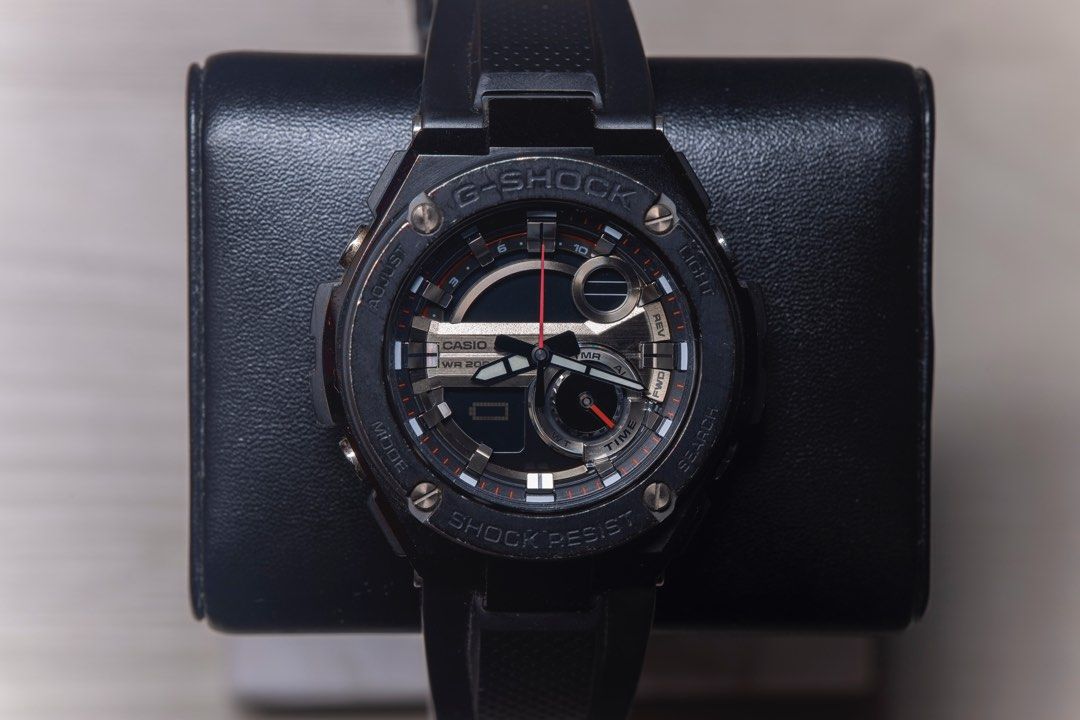 Casio g cheap shock gst 200