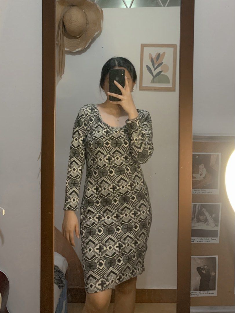 Casual patterned bodycon dress (Category: Dresses) located in Manila. Submitted by alwaysfrei (Listing ID 1244066094, Image 1). Description: .
