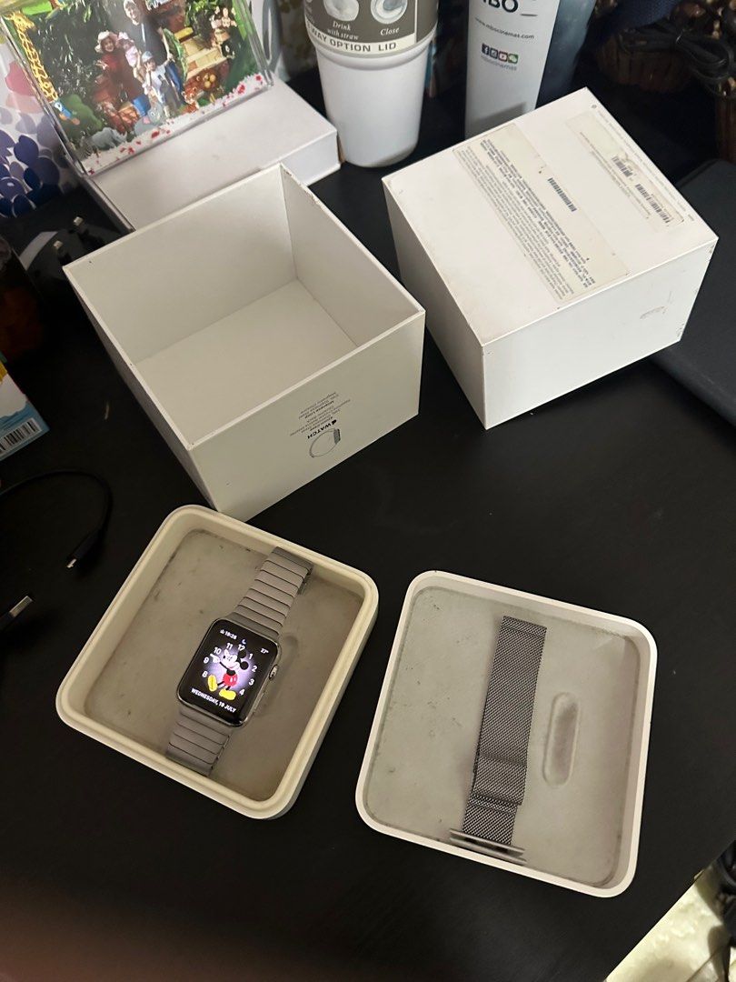 Collectible APPLE WACH FIRST GENERATION STAINLESS STEEL 42mm