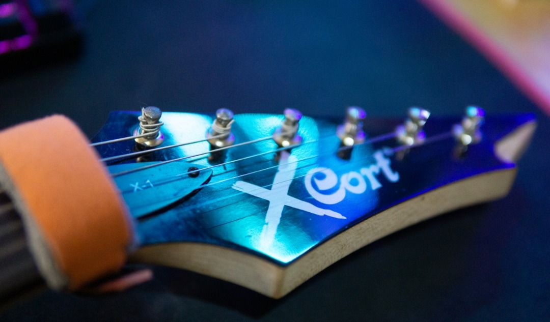 Cort X-1 series 24 frets electric guitar, Hobbies & Toys, Music & Media ...