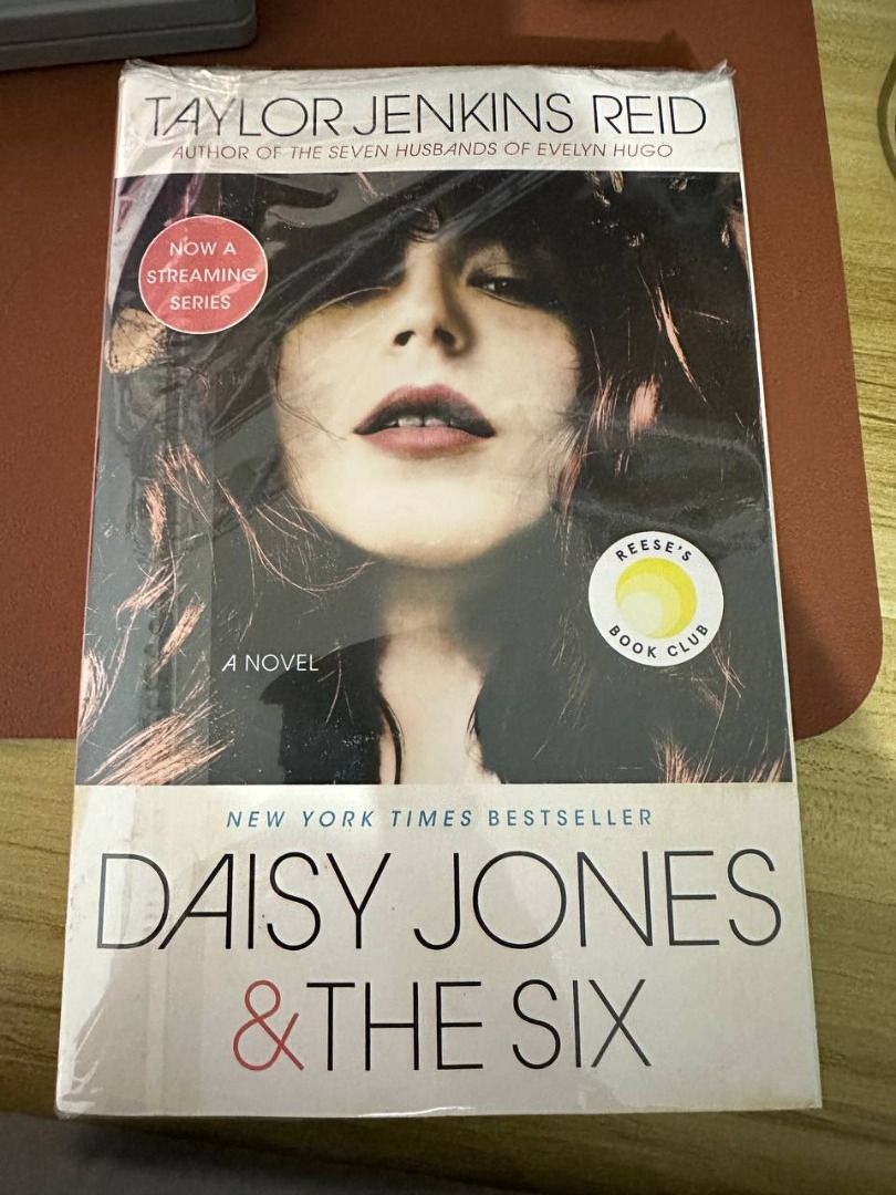 Daisy Jones & The Six Book on Carousell