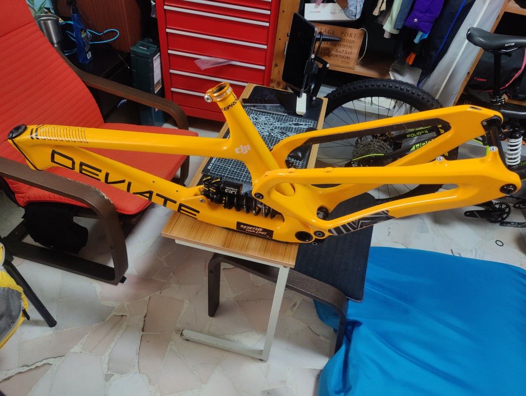 Deviate highlander frame (Category: Bicycles) located in Singapore. Submitted by madmaru (Listing ID 1240613783, Image 2). Description: Size M Deviate highlander 140mm travel ( canecreek kitsume coil ) high pivot 29er Frame without rear shock and head set only Bike is dekit Not specialized, knolly, trek, forbidden.
