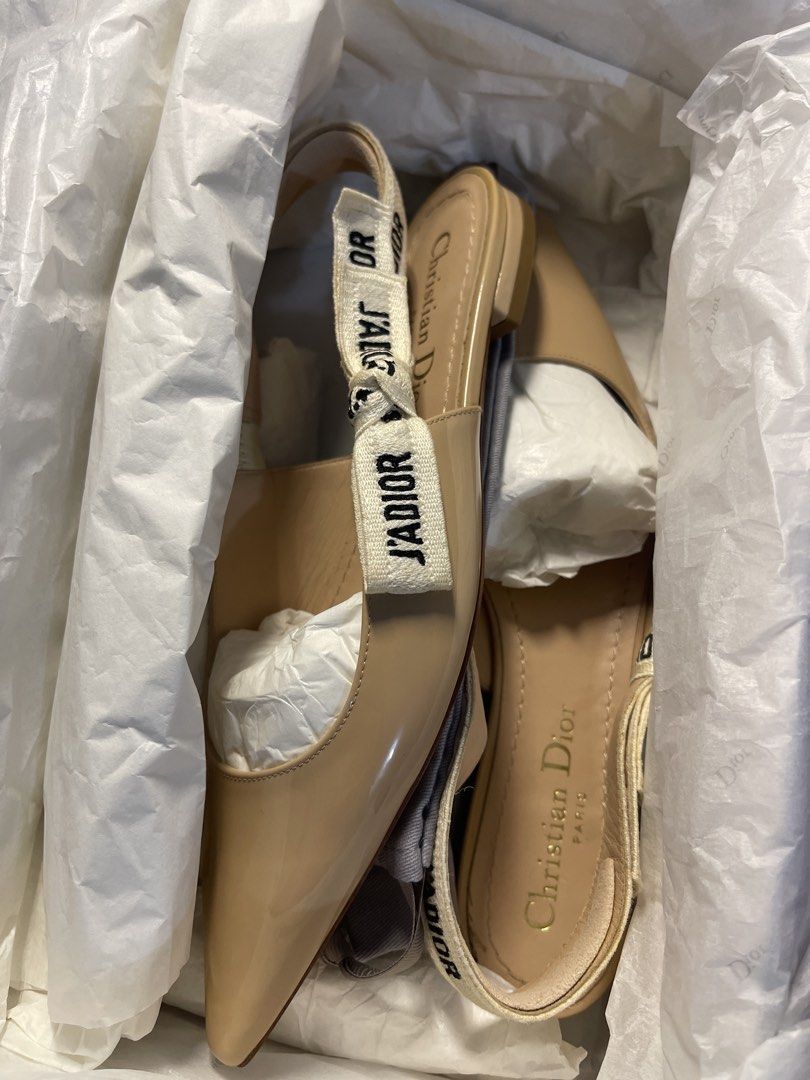 Dior flats nude top