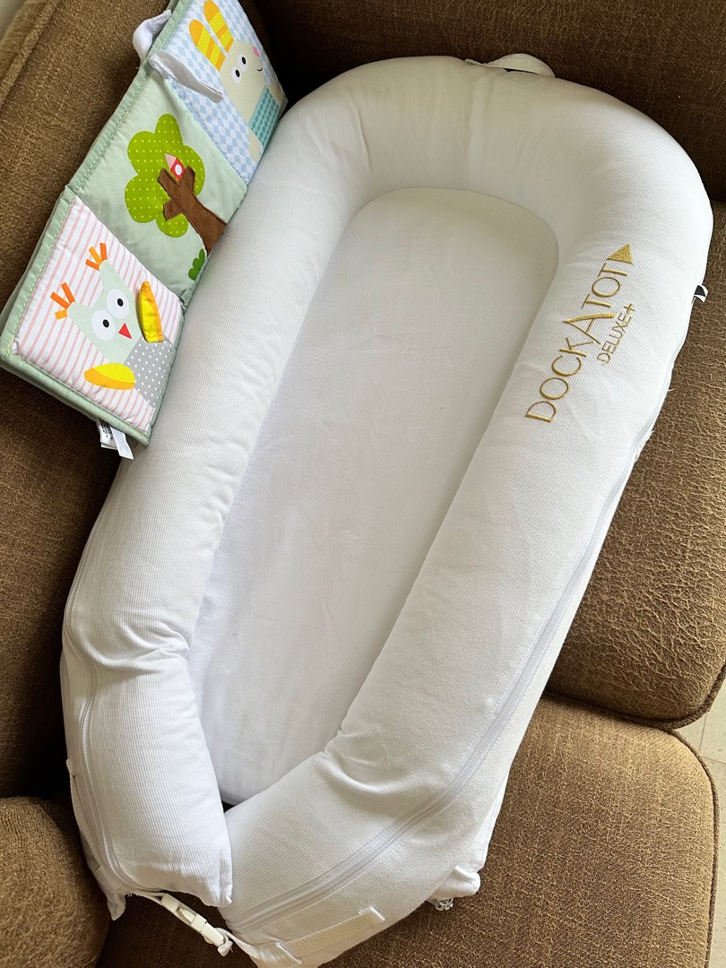 (Good condition) Dockatot Deluxe + Baby Lounger, Babies & Kids, Baby