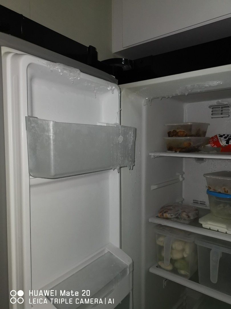 Electrolux 571L Ultimate Taste 700 side by side refrigerator, TV & Home