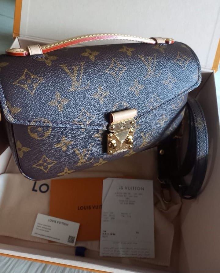 Jual Louis Vuitton Pochette Métis East West Monogram Original 2023