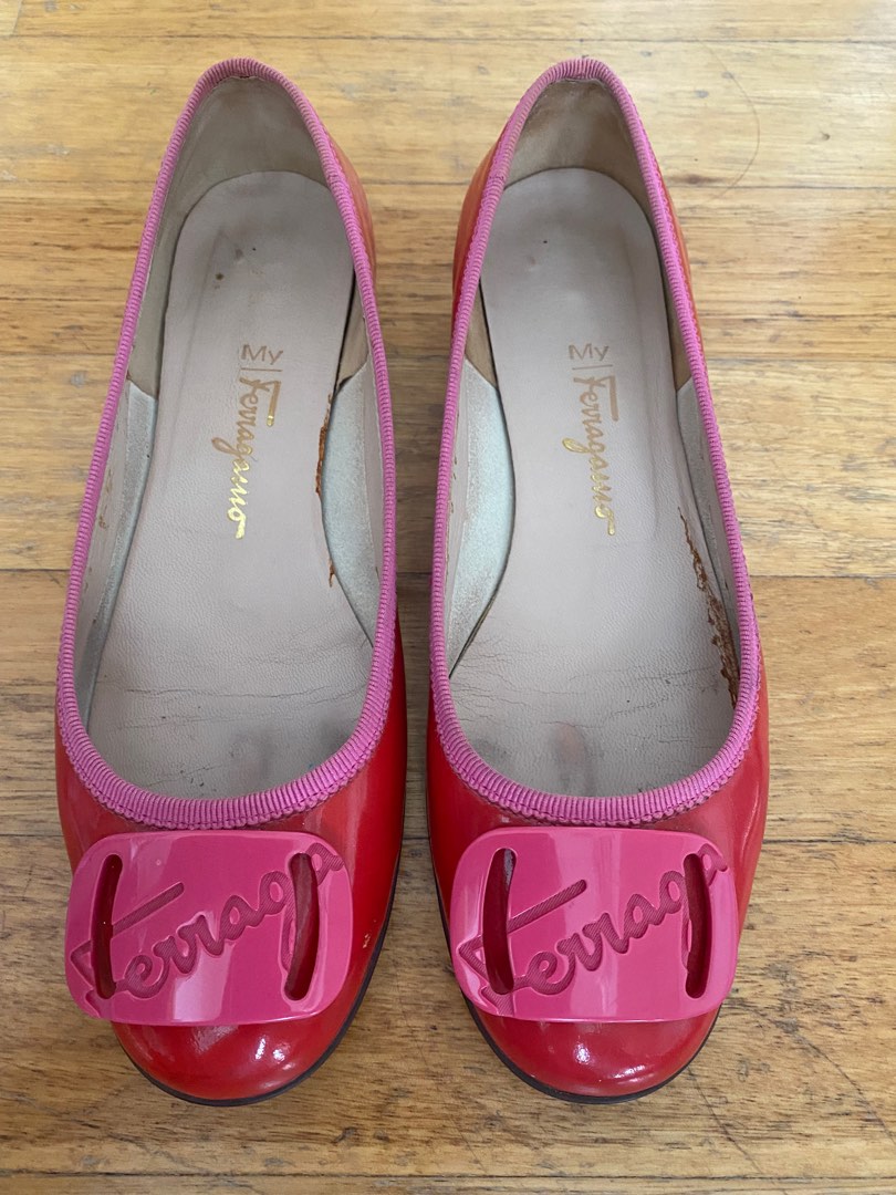 Ferragamo authentic shoes, Women's Fashion, Footwear, Flats on Carousell