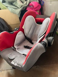 Giant Carrier Car Seat