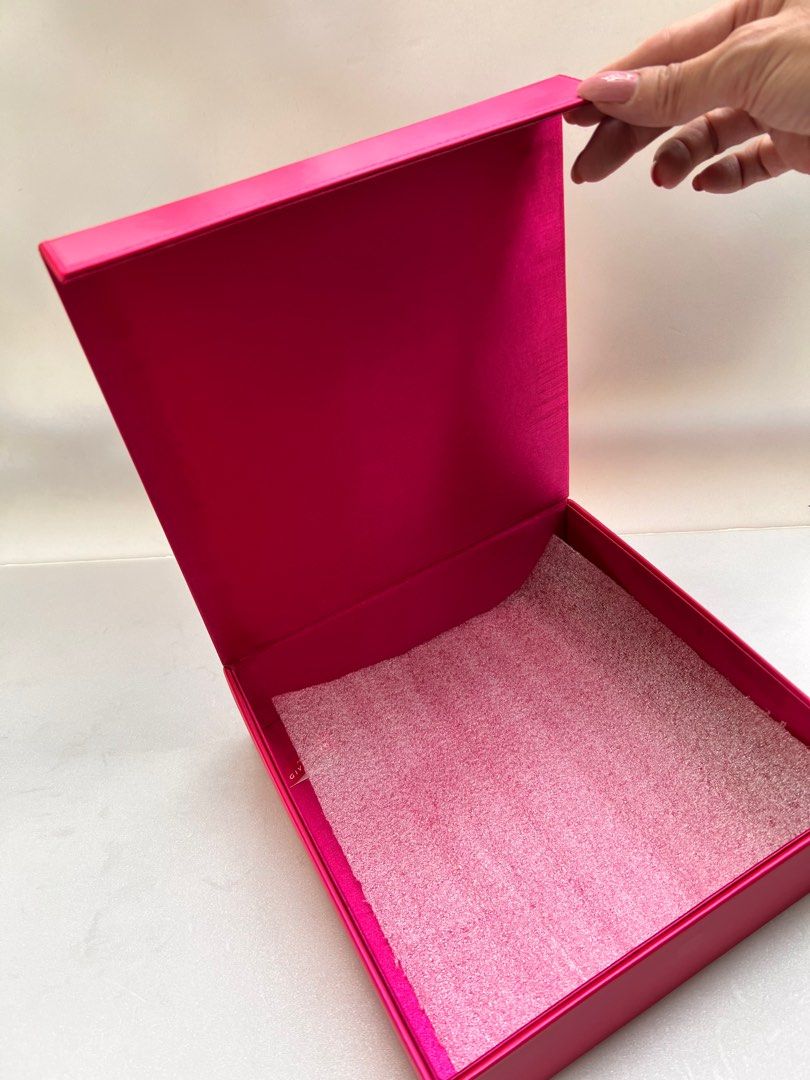 GIVENCHY Jewellery Box, Women's Fashion, Jewelry & Organisers