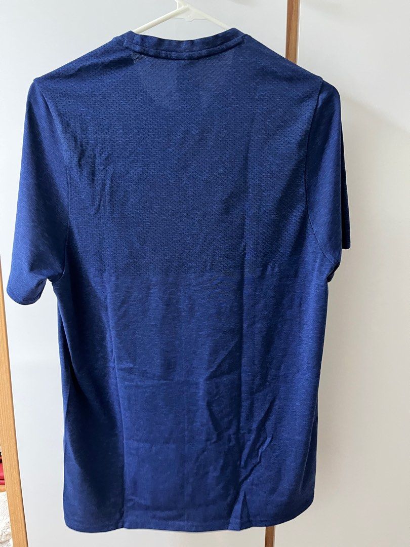 Gym Shark workout T, Men's Fashion, Activewear on Carousell