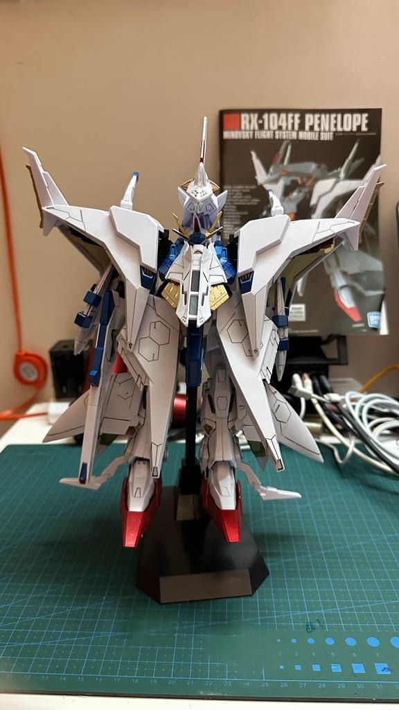 RX-104FF PENLOPE & RX-105 XI GUNDAM セット HGUC 1/144 RX-105 XI GUNDAM