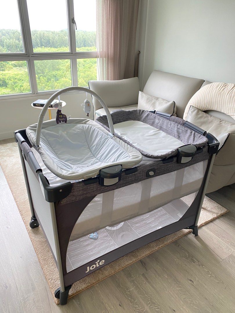 Joie commuter change& bounce travel cot / playpen (Negotiable), Babies