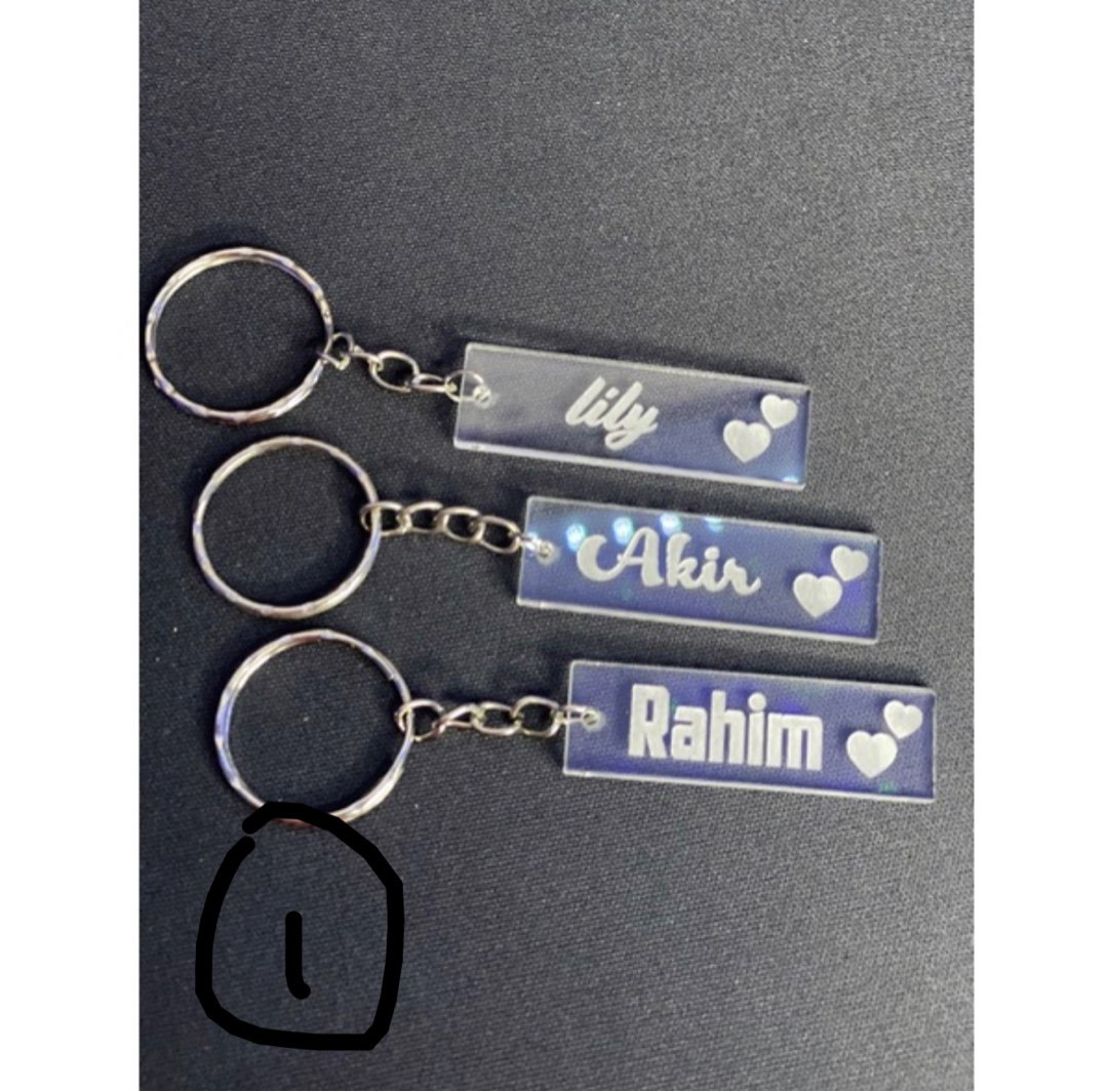 Custom keychain HARGA BORONG !, Hobbies & Toys, Stationery & Craft