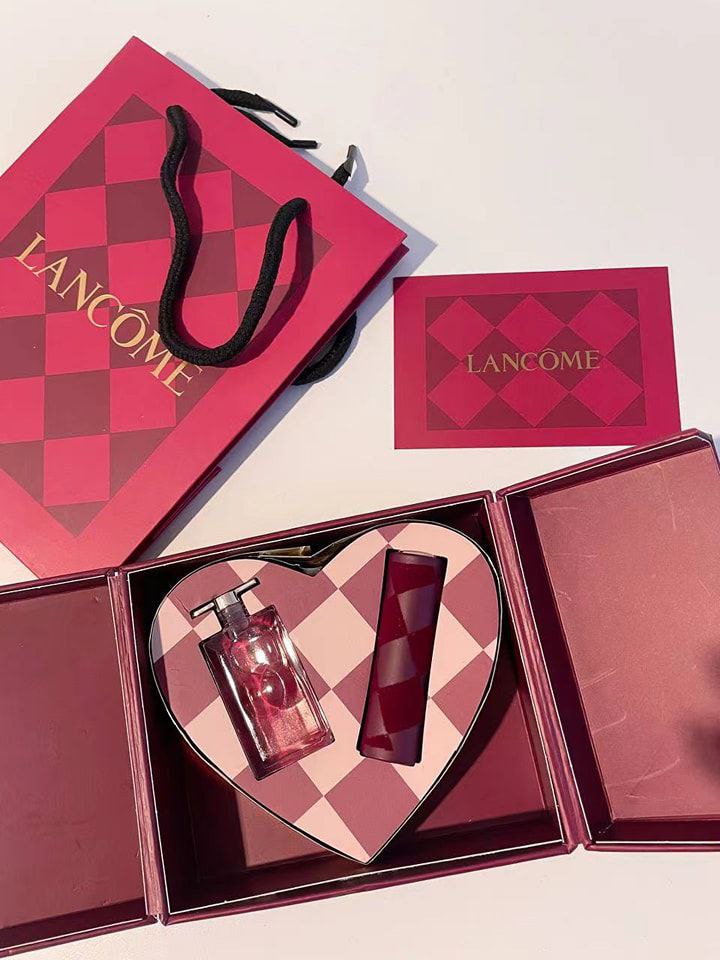 Red box Gift set, Beauty & Personal Care, Face, Makeup on Carousell