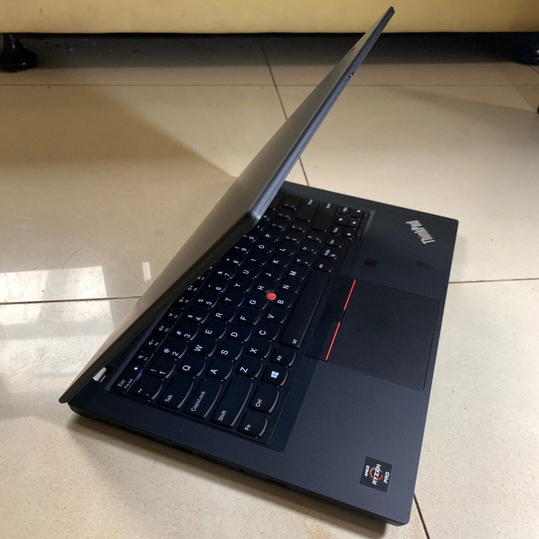 Lenovo T495,Touch screen,32GB ram with 1 Month Lenovo warrany remaining