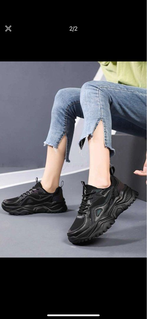 Chunky top sneakers 22