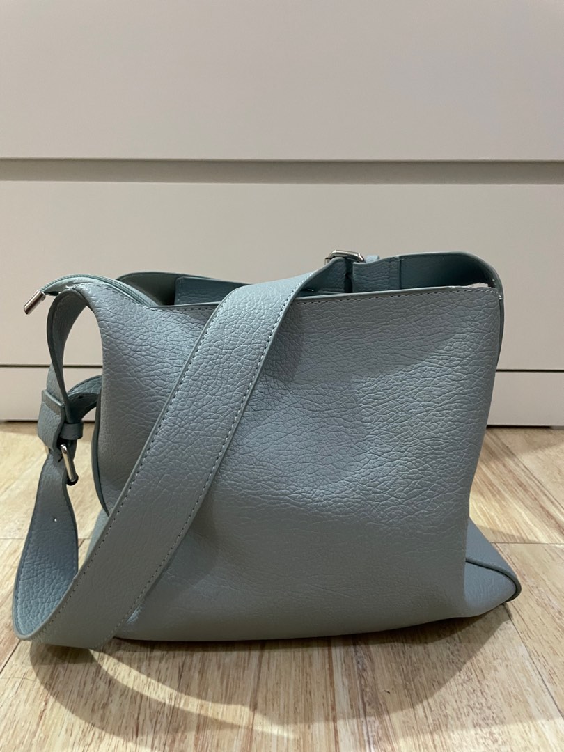 Light blue shoulder bag on Carousell