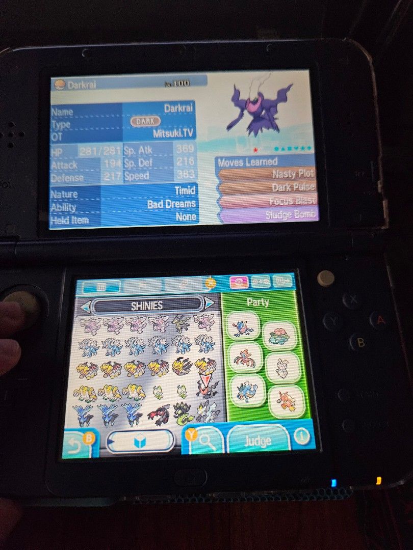 Limited Edition Nintendo 3DS Galaxy Edition with pokemon sun and ultra sun game (36 Boxes full