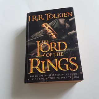 Lord of the Rings (LOTR) Complete Trilogy Omnibus Version
