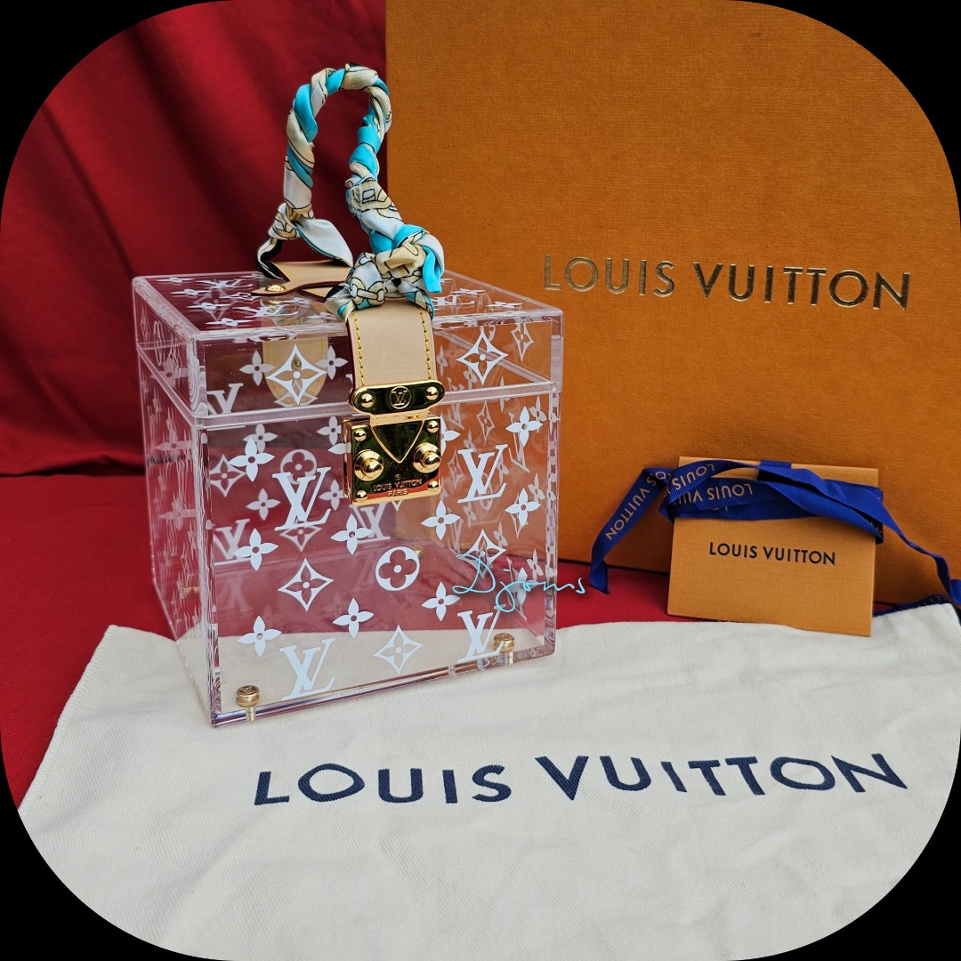 Louis Vuitton NEW Limited Ed. Monogram Plexi Leather Vanity