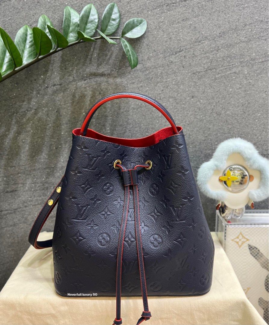Louis Vuitton NEONOE MM Monogram Empreinte Leather Bucket Bag