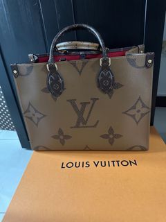 LV OnTheGo MM Monogram Empreinte Leather - Noir, Luxury, Bags & Wallets on  Carousell
