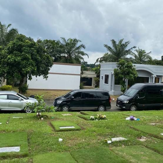 Manila Memorial Lot Holy Cross Novaliches, Property, For Sale, Memorial