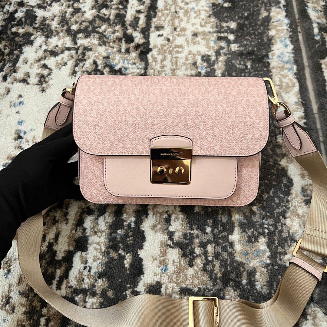 Michael kors sloan editor soft pink best sale