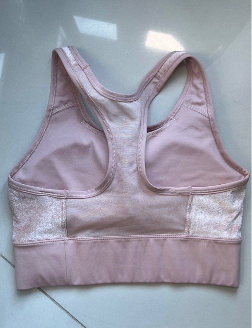 Nike Air Sports Bra (Category: Activewear) located in Manila. Submitted by bqthings (Listing ID 1243901388, Image 2). Description: Used twice only; good as new Bought at Nike Store .
