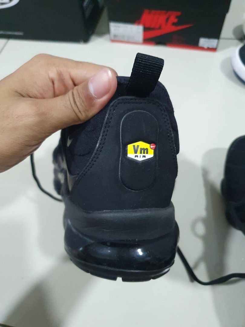 Fake vapormax plus black 2025