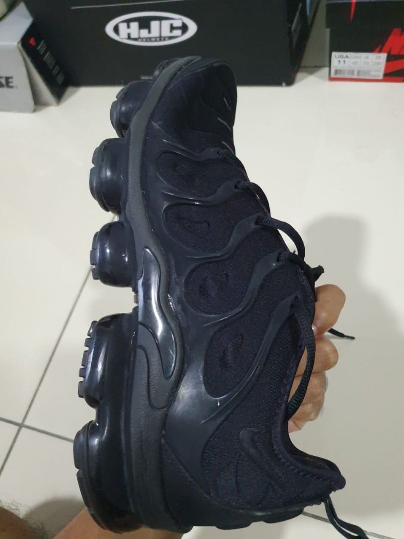 Triple black hotsell vapormax plus