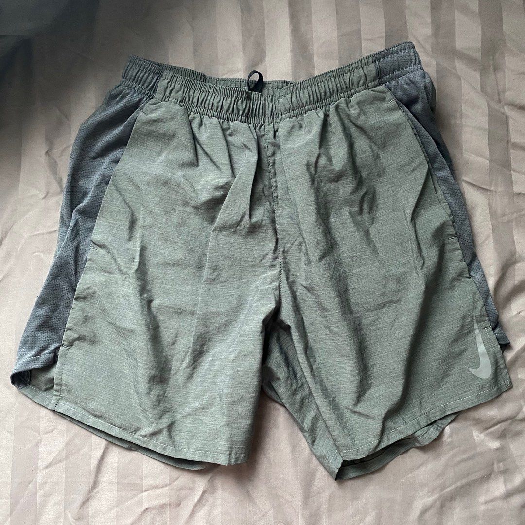 Nike challenger shorts 7 inch, Men's Fashion, Activewear on Carousell