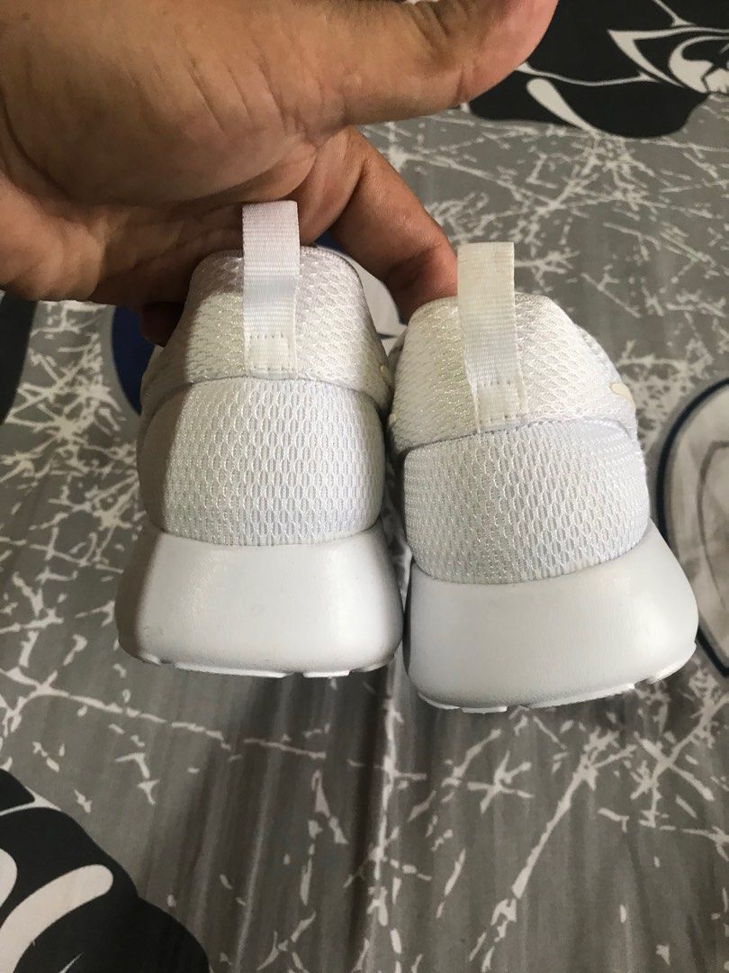 Nike roshe one triple white sneaker Women s Fashion Footwear