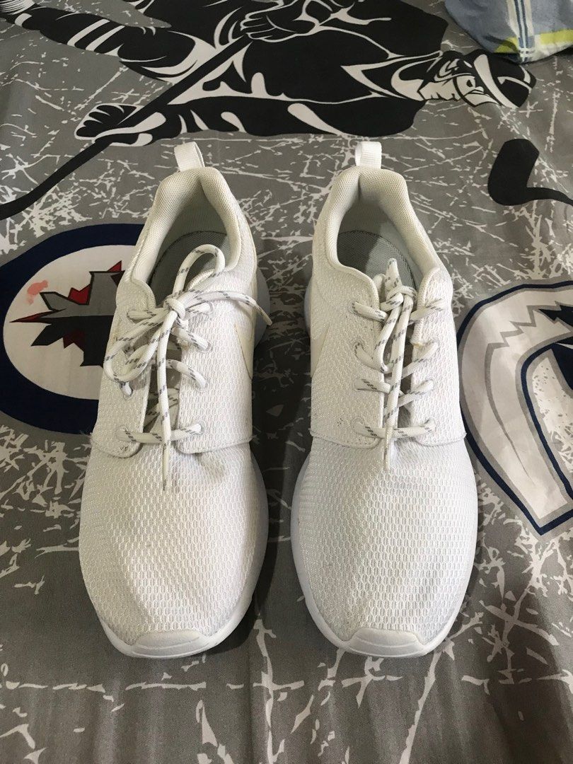 Roshe one triple white shop