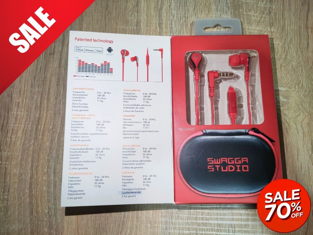 NUTZ SWAGGA STUDIO (Category: Earphones) located in Muntinlupa City. Submitted by itchibu_kona (Listing ID 1244021866, Image 3). Description: NUTZ SWAGGA STUDIO brandnew. original. bought from Japan. perfect for music, movies & gaming. with sound surround, THX & Dolby Atmos system. available colorways re, red/black & black. with loud volume & bass sound. with extra earbuds from small to large size. with case. original price 1,500 sale 70% off! no