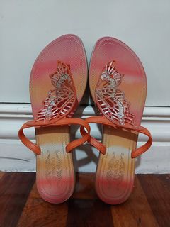 (Category: ) located in . Submitted by call_it_preloved (Listing ID 1244062437, Image 1). Description: .
