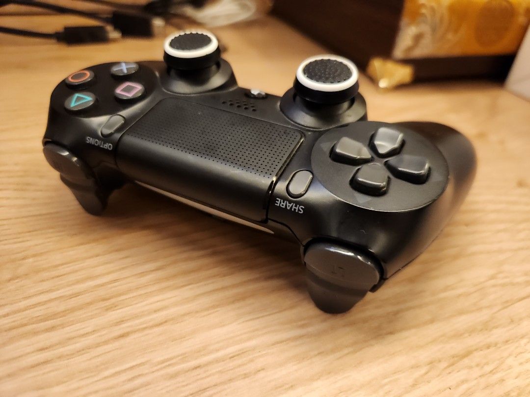 Original ps4 store dualshock controller