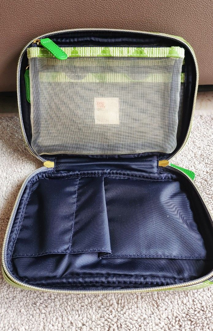 Orla kiely makeup hotsell organizer