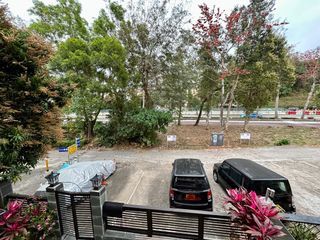 (Owner direct/ no agent fee) Taipo village house for lease/ to rent; front row right aside Tingkok road; exclusive parking lot; electric vehicle charging friendly; convenient transportation