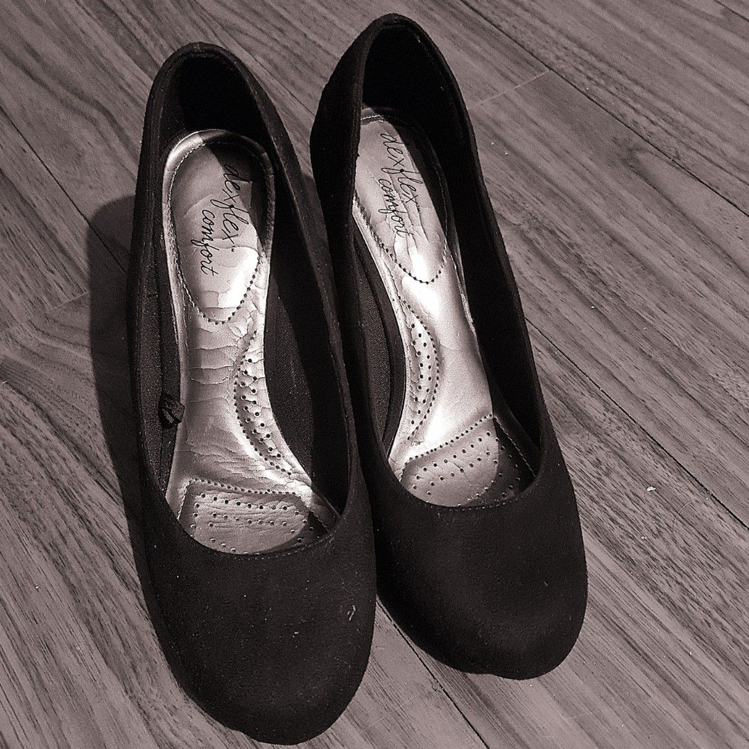 Dexflex comfort outlet black wedge