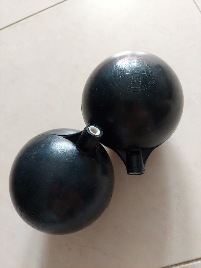 Poly float for cold cistern (Category: Bathroom & Kitchen Fixtures) located in Singapore. Submitted by canusedunwaste (Listing ID 1243956365, Image 1). Description: Used in toilet flushing tank. ball size around 11 cm. 1 piece = $5. 2 pieces = $8..