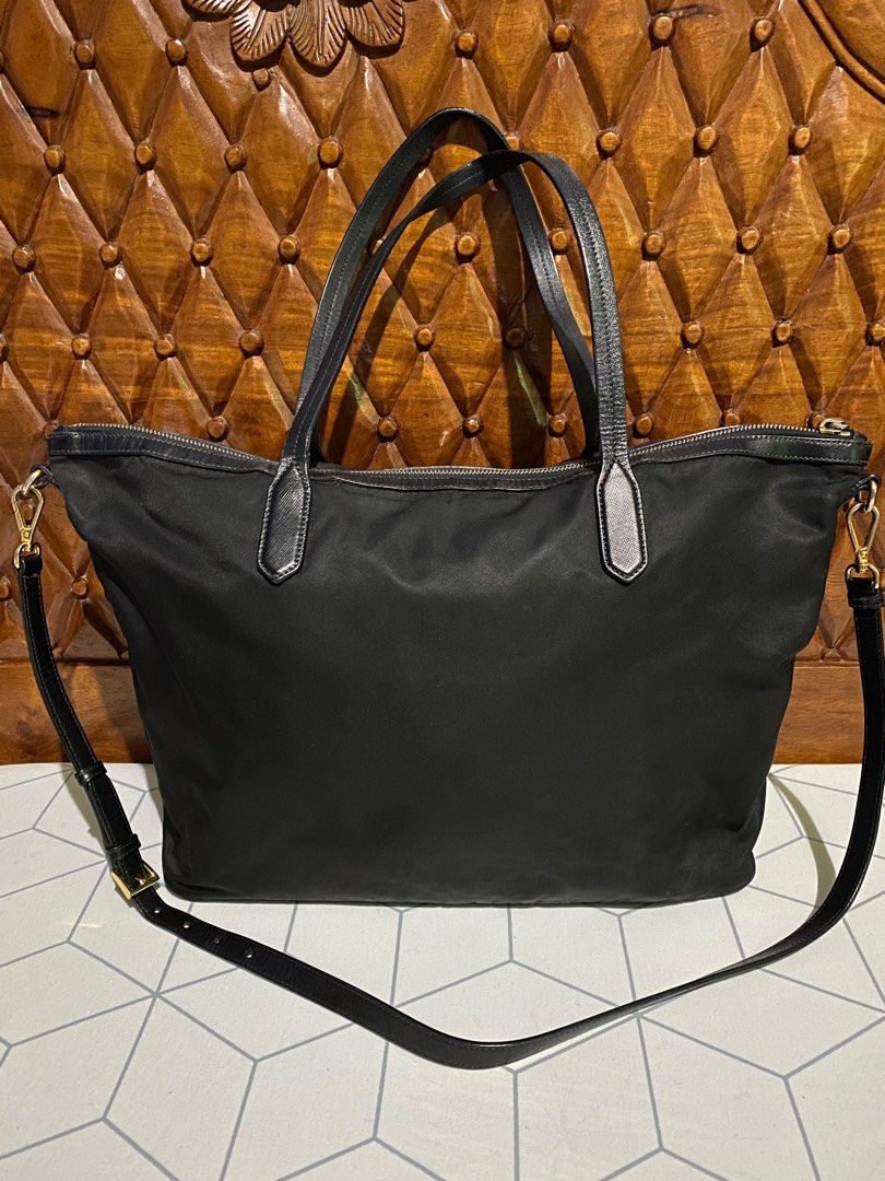 Prada Tessuto Saffiano 2 Way Bag (Category: Luxury Bags & Wallets) located in Angeles City. Submitted by brea.alexandria (Listing ID 1244027757, Image 3). Description: Authentic Prada Nylom 2 way bag. 🖤🖤🖤.